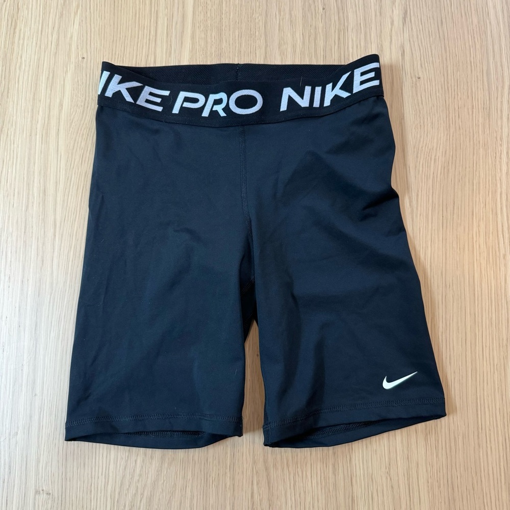 Women’s Nike Pro 365 7” Shorts